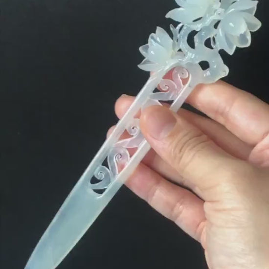 Certificate Xiu Jade Serpentine Hand Carved Peach Blossom Flower Hair Pin