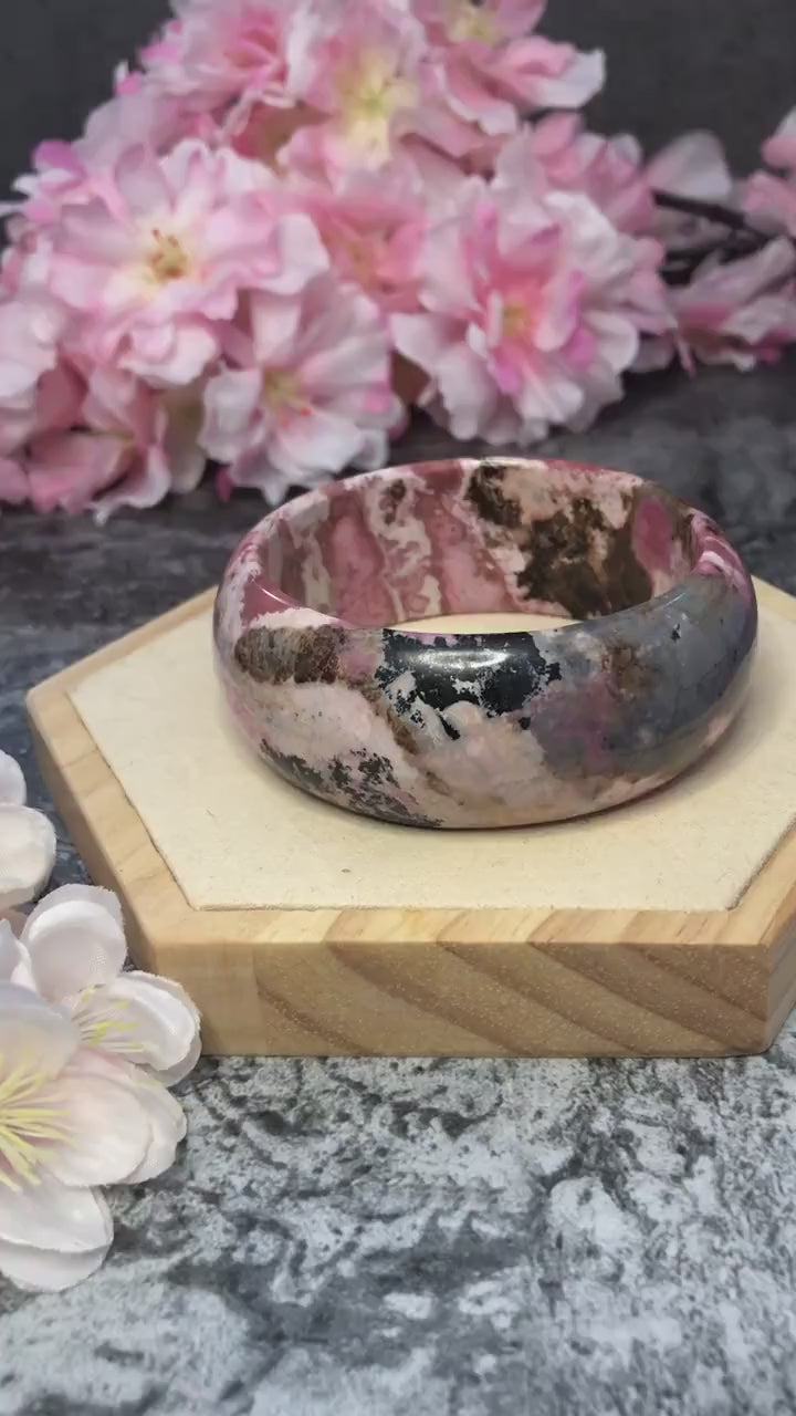 59.3mm Natural Rhodonite Stone Bangle | Ukiyo-e | Porcelain Blue with Black Ink | Japanese Painting | Pink Crystal Gemstone Bracelet Gift