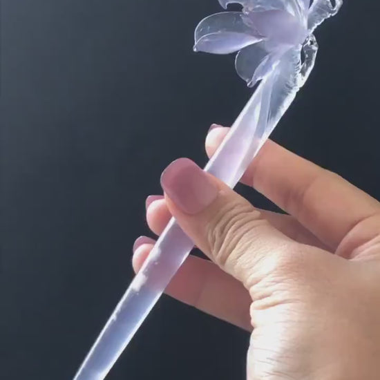 Natural Fluorite Hand-Carved Yulan Flower Hair Pin:  Purple and White Handcrafted Crystal Hanfu Hair Stick