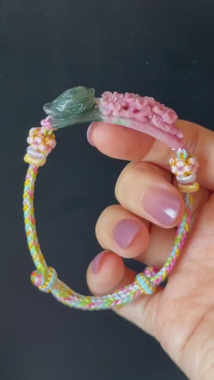 Xiu Jade Serpentine Hand Carved Bird & Flower Charm Braided Bracelet: Natural Green and Pink Jade Adjustable Bracelet 3D Stone Carving