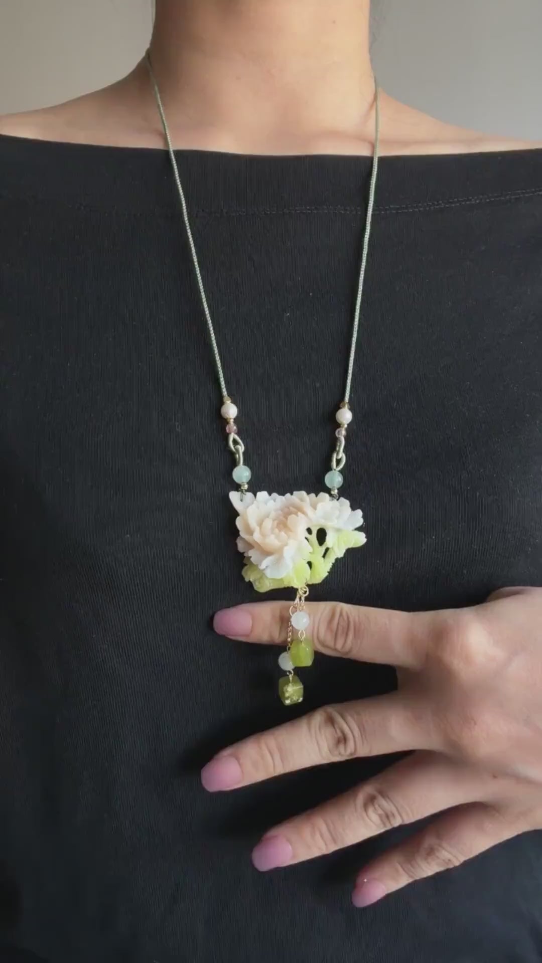 Xiu Jade Serpentine Hand Carved Peony Flower Pendant Adjustable Necklace Choker: Natural Untreated Pink Beign and Green Jade Carving Charm